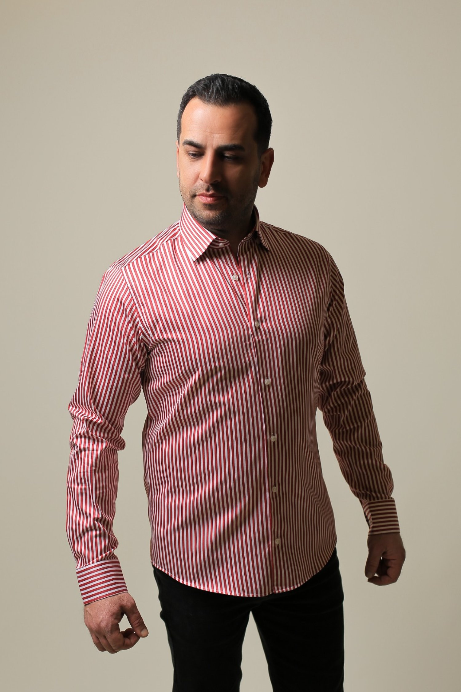 %100 PAMUK SATEN KIRMIZI ÇİZGİLİ SLIM FIT GÖMLEK - M NV78