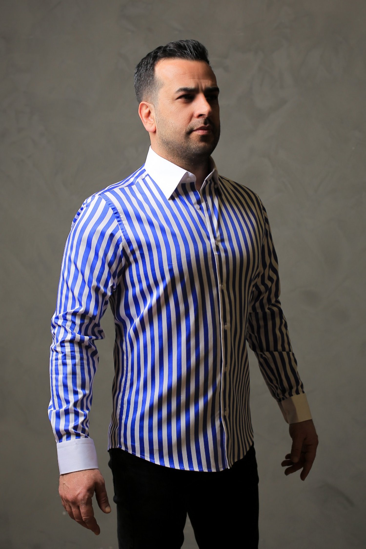 %100 Pamuk Saten Manşet Mavi Çizgili Slim Fit Gömlek  - S OVIL